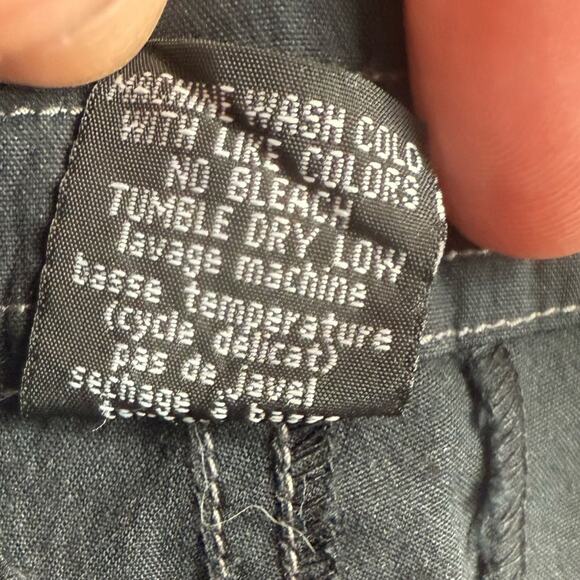 Kuhl Women’s Black Splash Cargo Activewear 11” Shorts W1273 Sz 6 - Picture 9 of 10